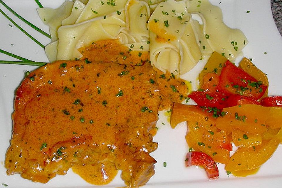 Schweinekotelett mit Sahne - Schinken - Sauce