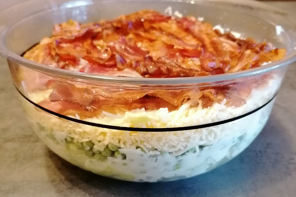 Schichtsalat mit Bacon