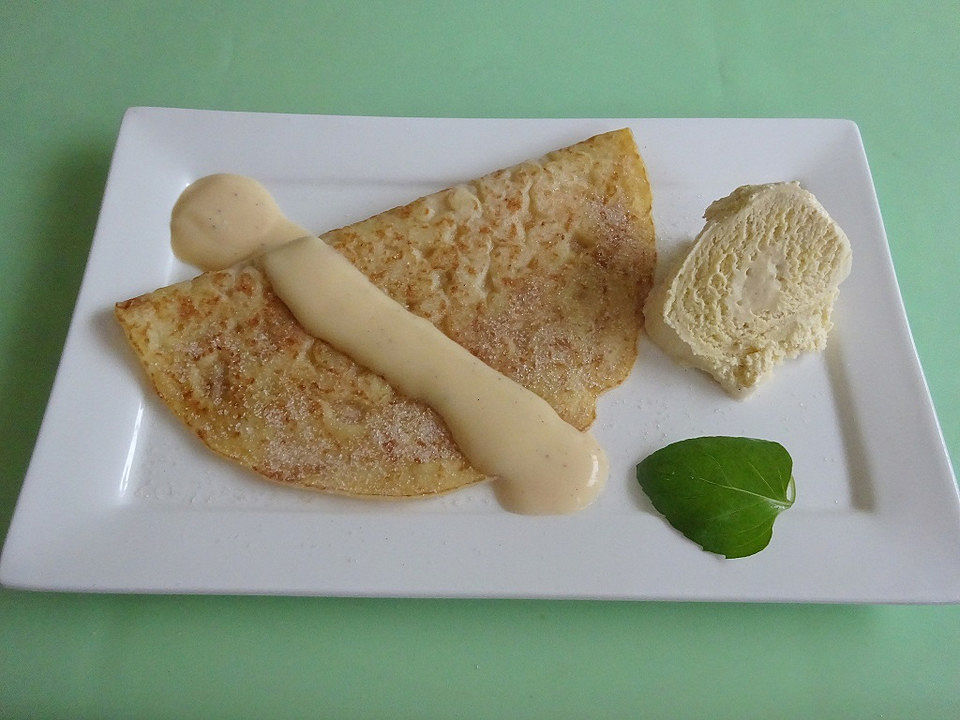Zimt Crêpes mit Vanillesauce von nudelliebe Chefkoch