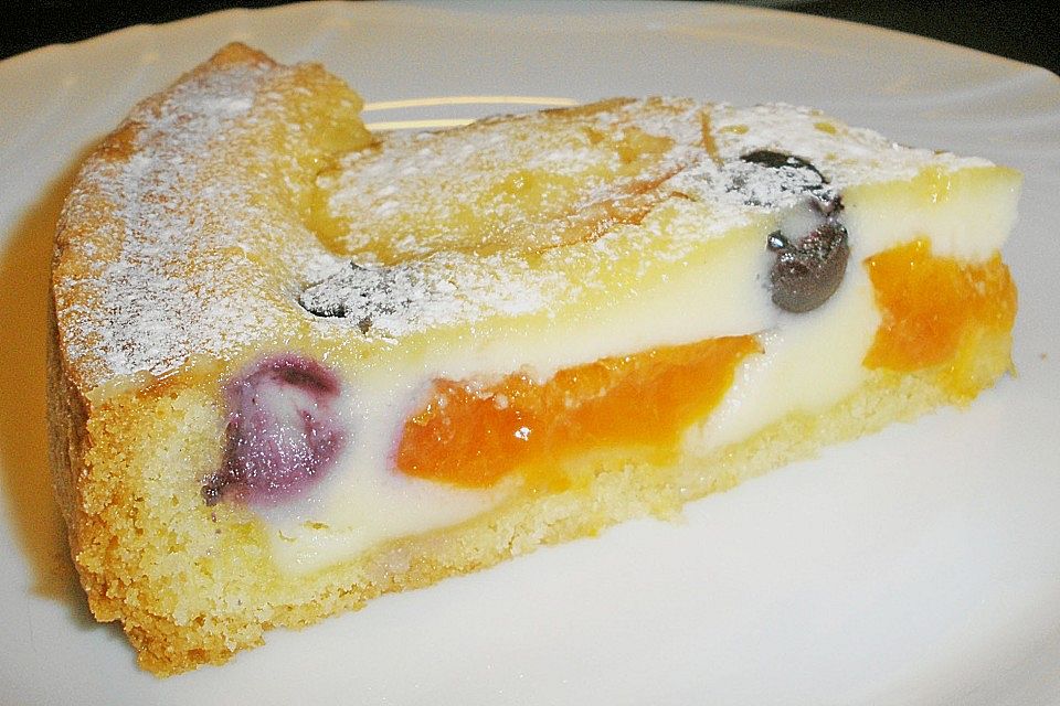 Marillenkuchen mit Marzipanguss