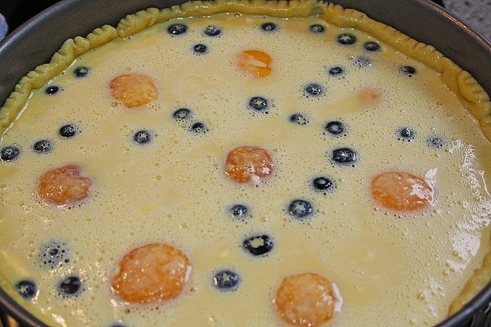 Marillenkuchen mit Marzipanguss