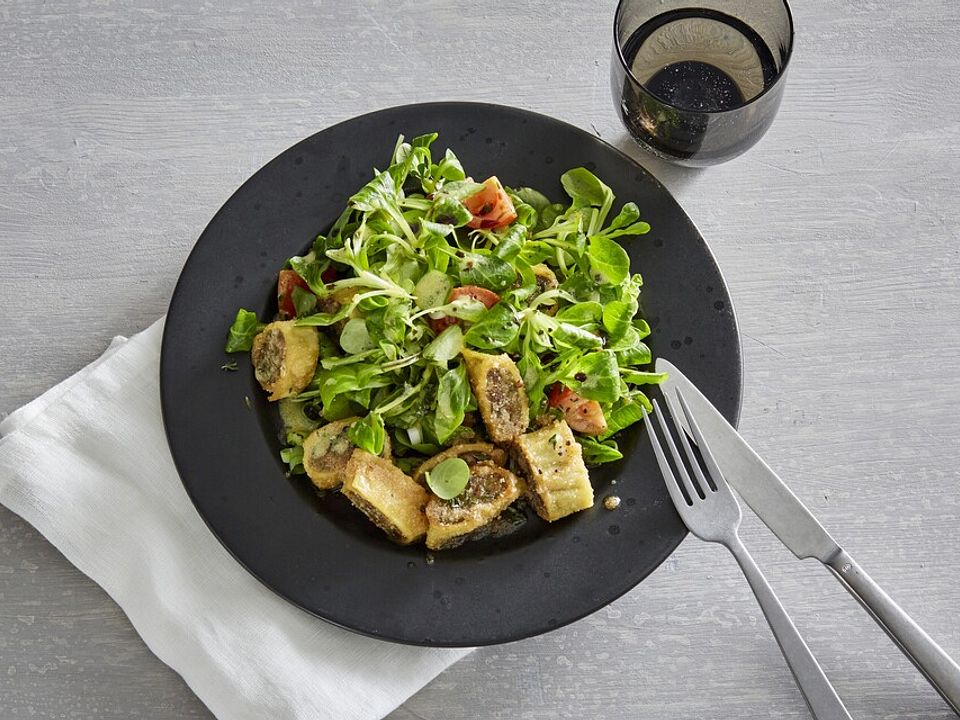 Gebratene Maultaschen mit Feldsalat