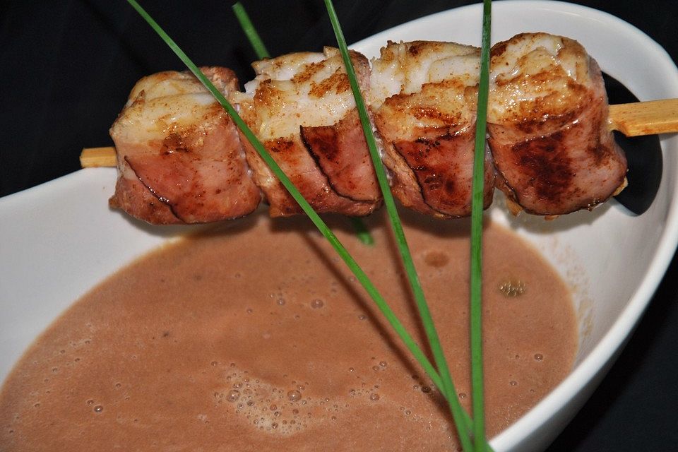 Rote Bete - Schaumsuppe mit Fischspießen Rote Bete - Schaumsuppe mit Fischspießen