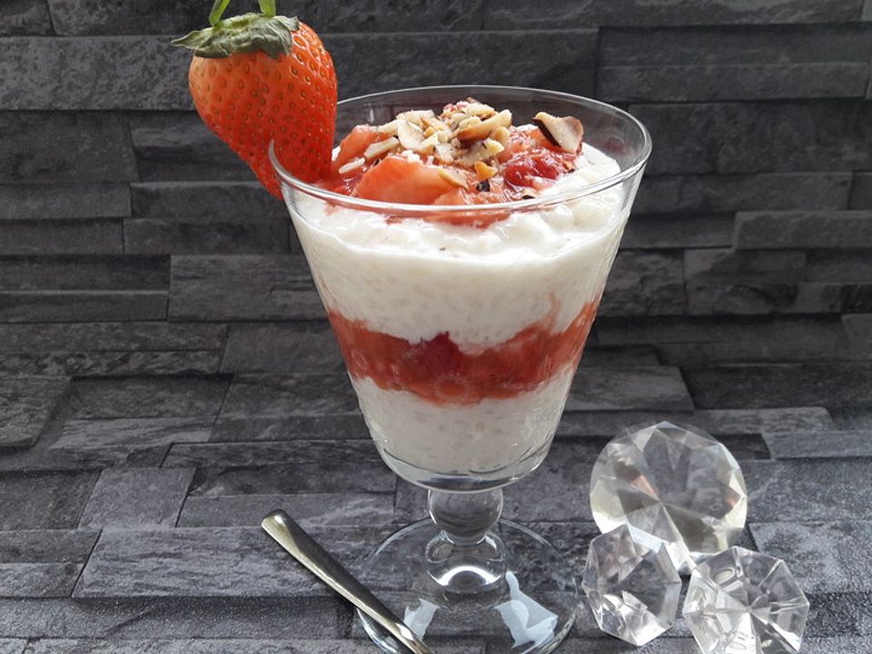 Kokos - Reis mit Rhabarber und Erdbeeren von lucy2208| Chefkoch