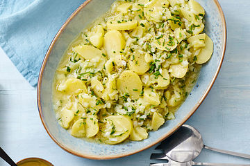 Uschis Kartoffel-Gurkensalat