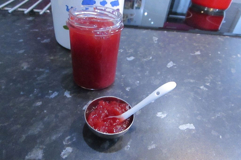 Einfaches Erdbeere - Gelee