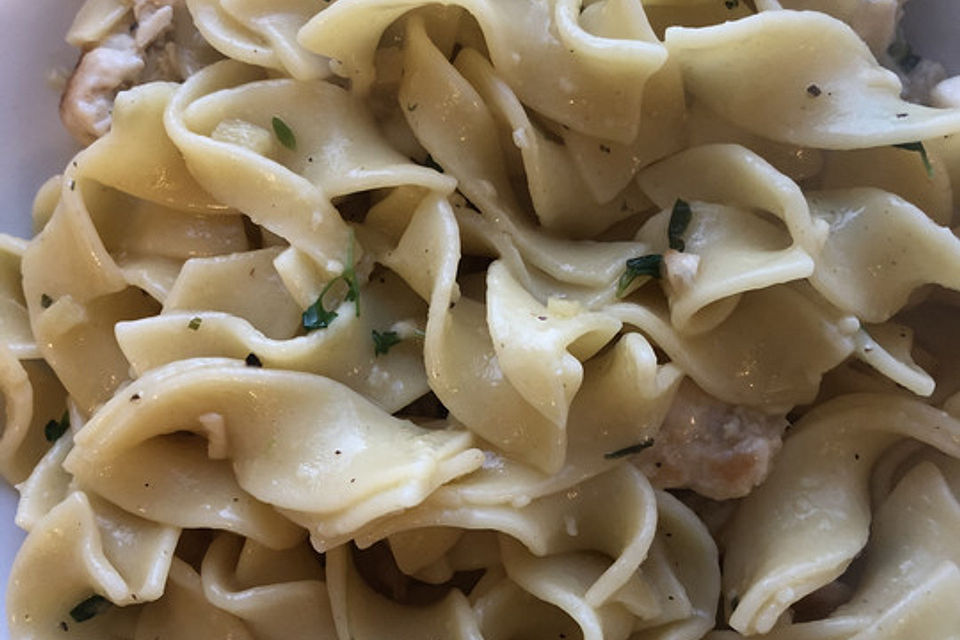 Ingwer - Knoblauch - Nudeln mit Hühnerfleisch