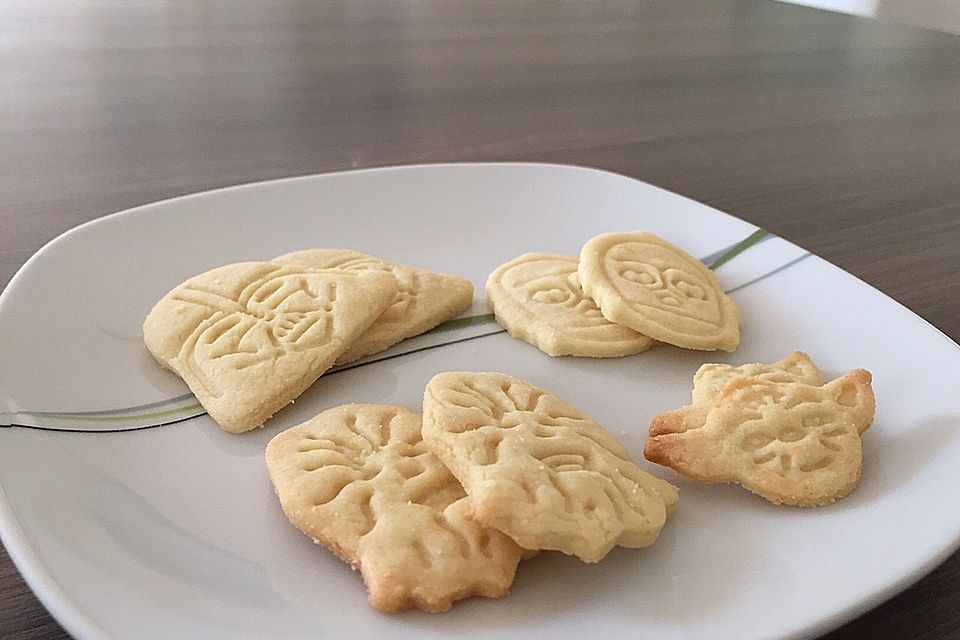 Kekse oder Plätzchen zum Ausstechen