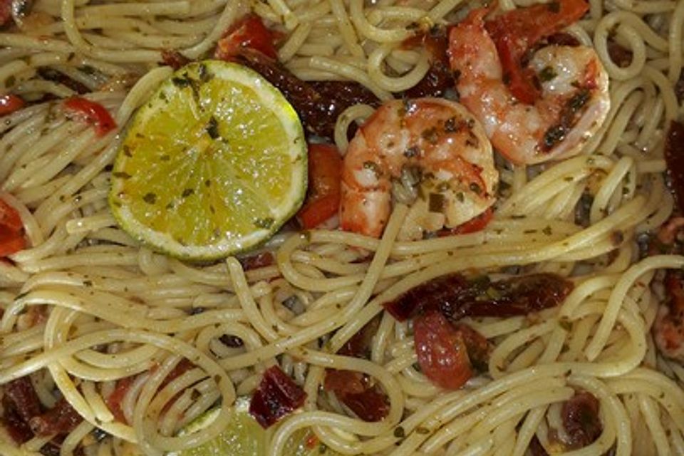 Spaghetti aglio, olio e peperoncino