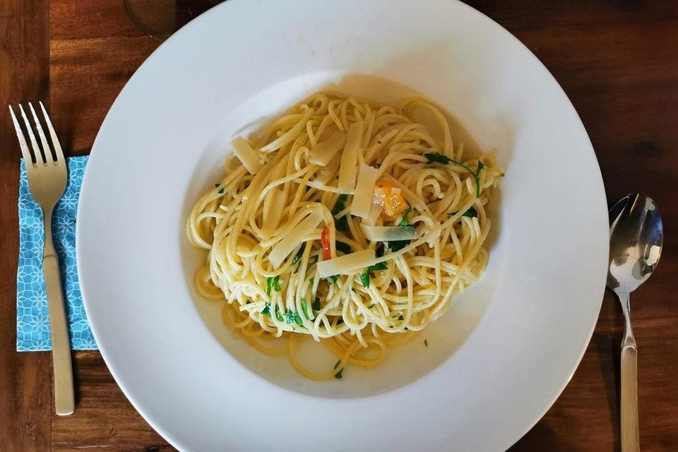 Spaghetti aglio, olio e peperoncino