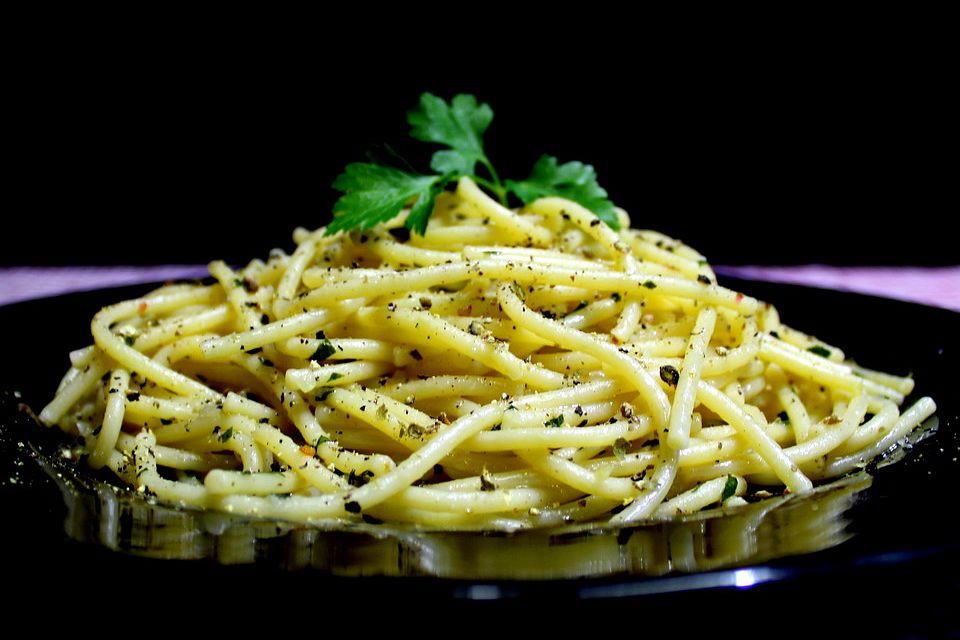 Spaghetti aglio, olio e peperoncino