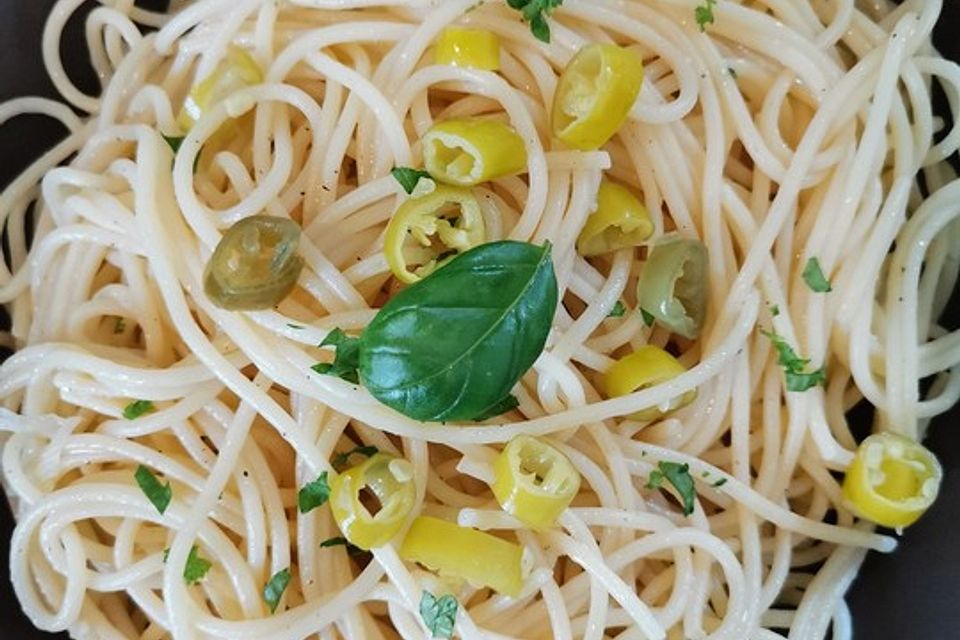 Spaghetti aglio, olio e peperoncino