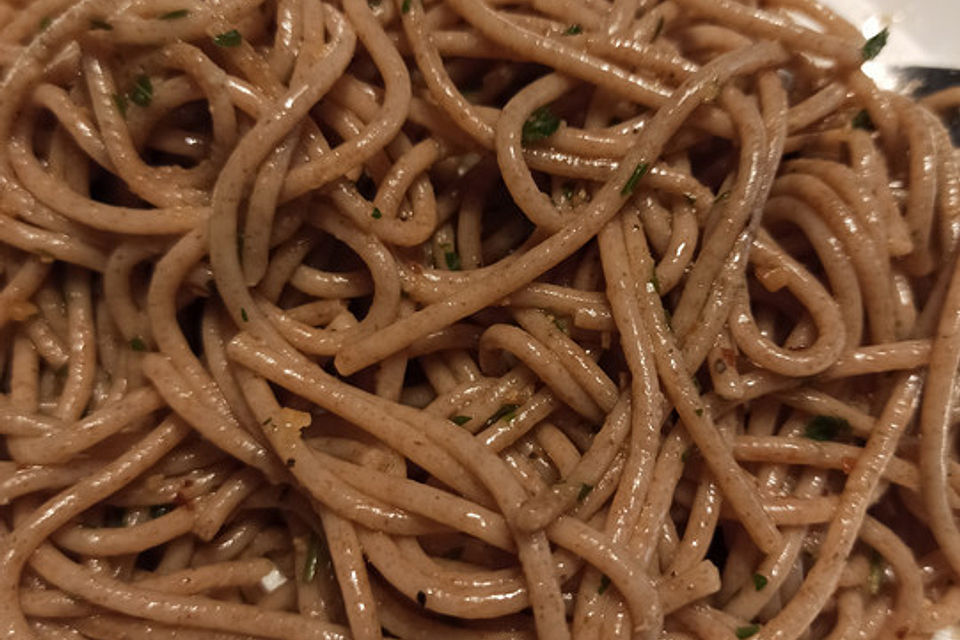 Spaghetti aglio, olio e peperoncino