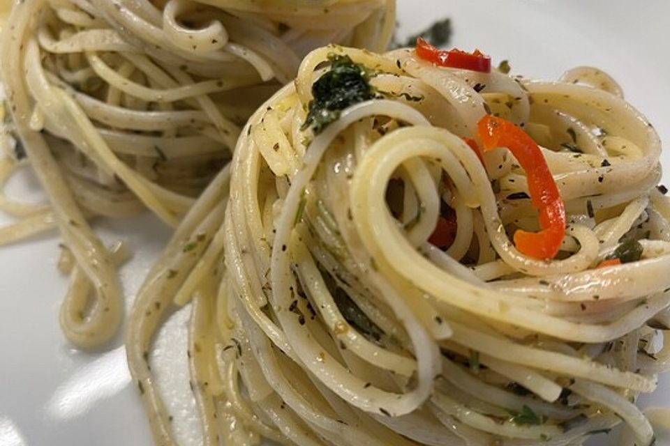 Spaghetti aglio, olio e peperoncino