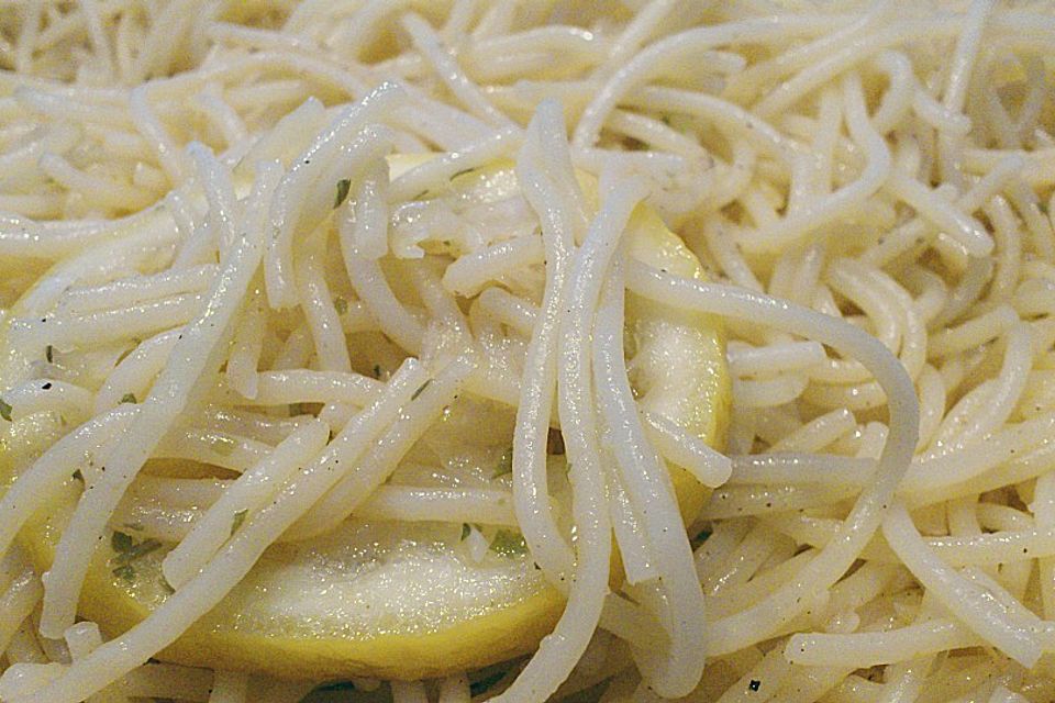 Spaghetti aglio, olio e peperoncino