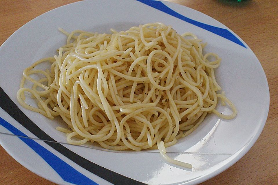 Spaghetti aglio, olio e peperoncino