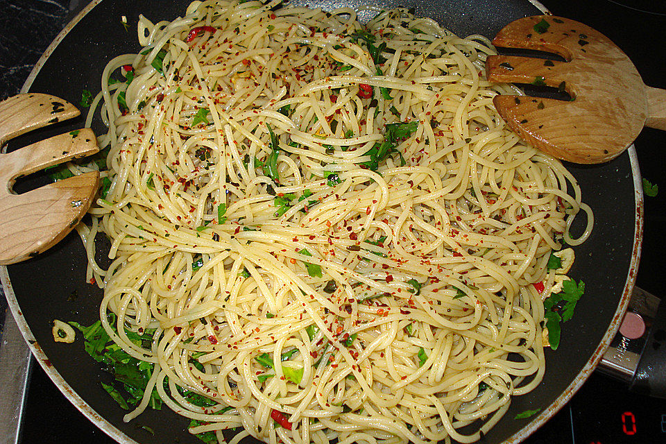 Spaghetti aglio, olio e peperoncino