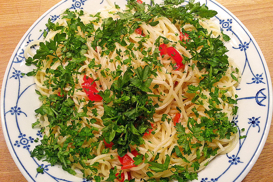 Spaghetti aglio, olio e peperoncino