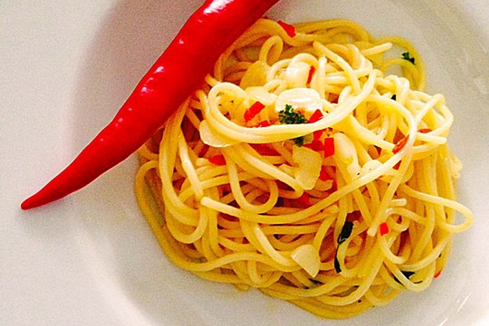 Spaghetti aglio, olio e peperoncino