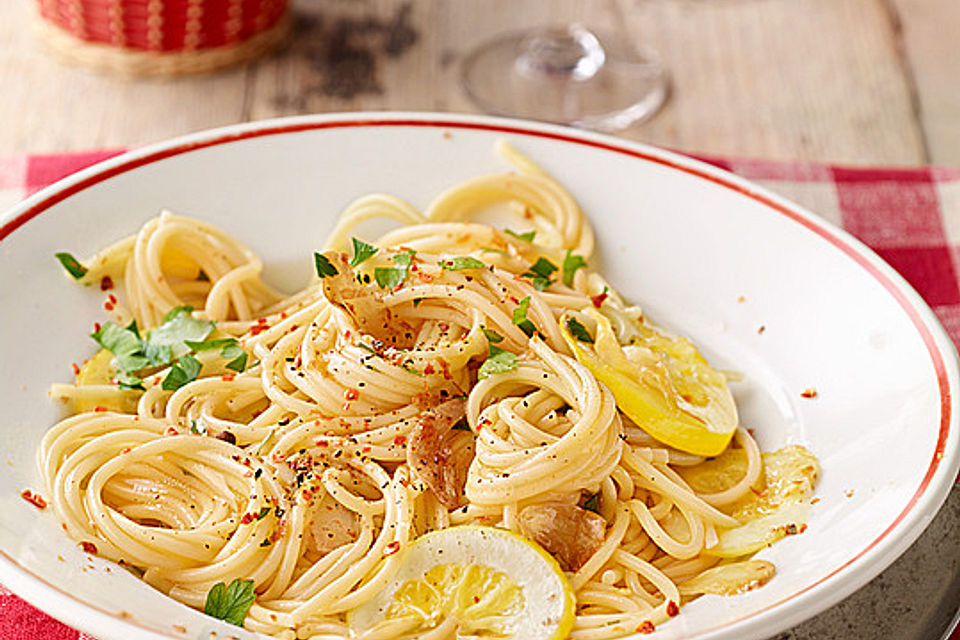 Spaghetti aglio, olio e peperoncino