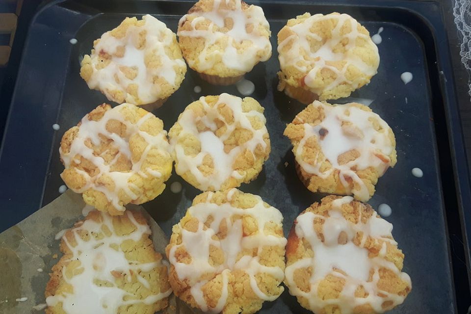 Käsekuchen - Muffins mit Butterstreuseln Käsekuchen - Muffins mit Butterstreuseln