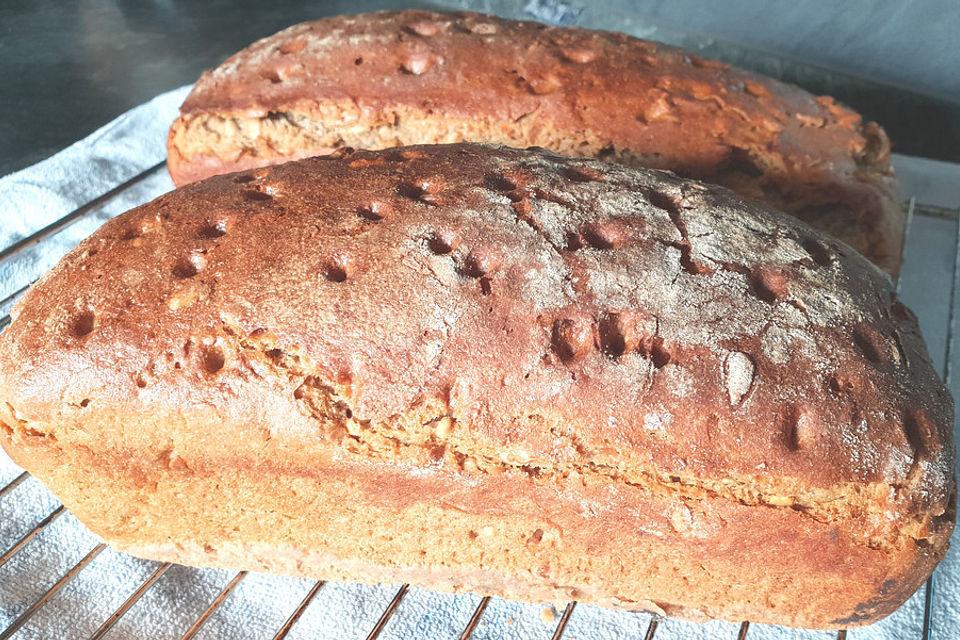 Waltrauds Roggenmischbrot mit Sauerteig