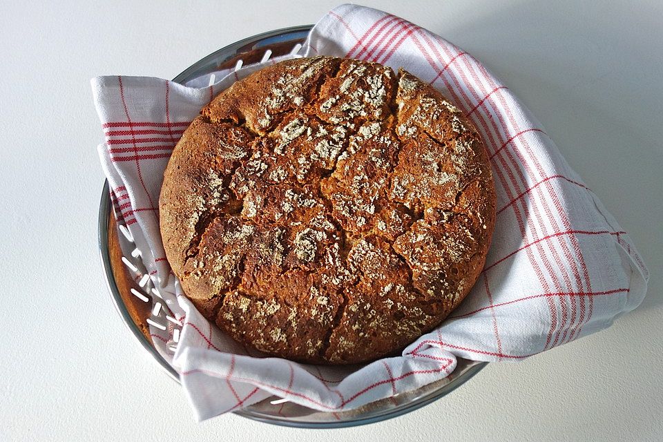 Waltrauds Roggenmischbrot mit Sauerteig