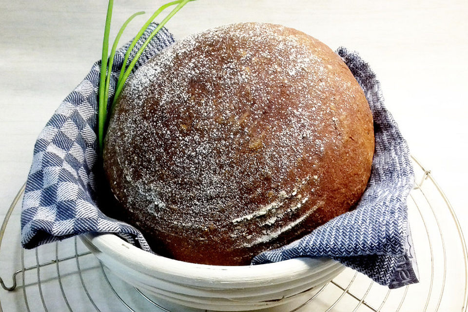 Waltrauds Roggenmischbrot mit Sauerteig