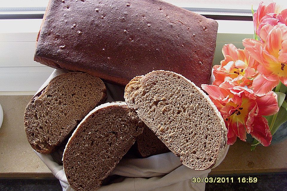 Waltrauds Roggenmischbrot mit Sauerteig