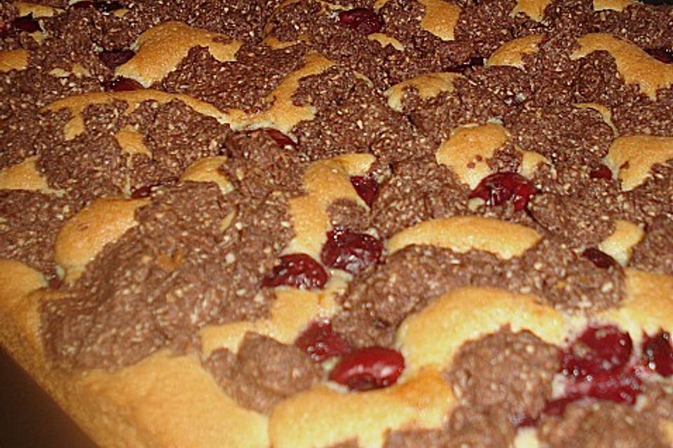 Kirsch - Schokostreusel - Kuchen