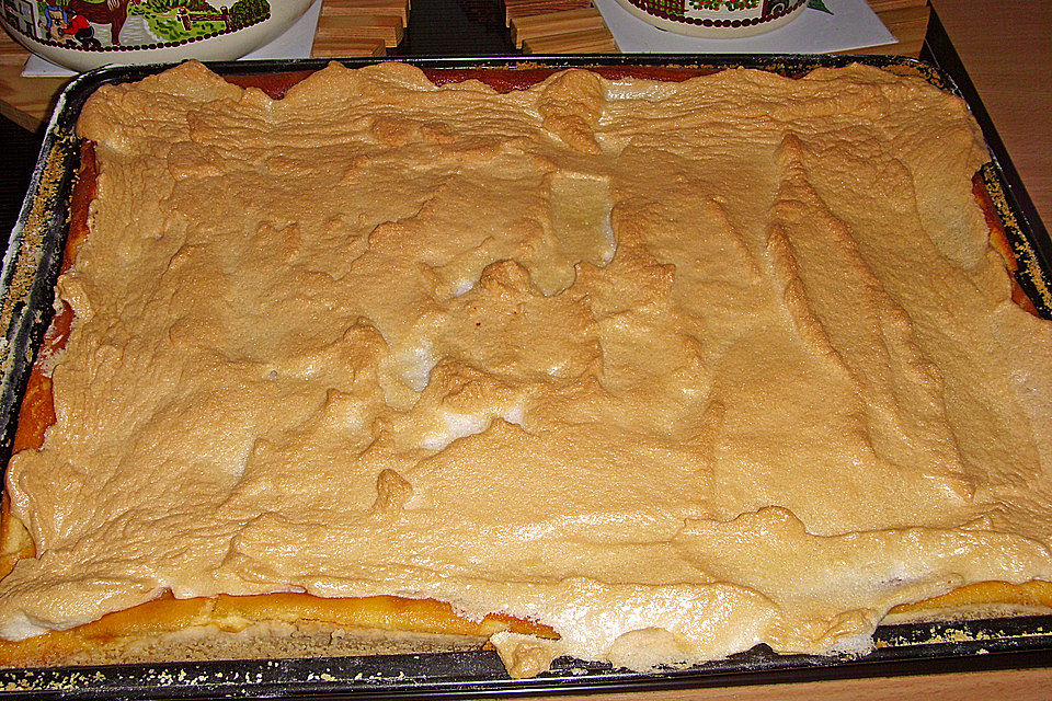 Rhabarberkuchen vom Blech mit Quarkguss Rhabarberkuchen vom Blech mit Quarkguss