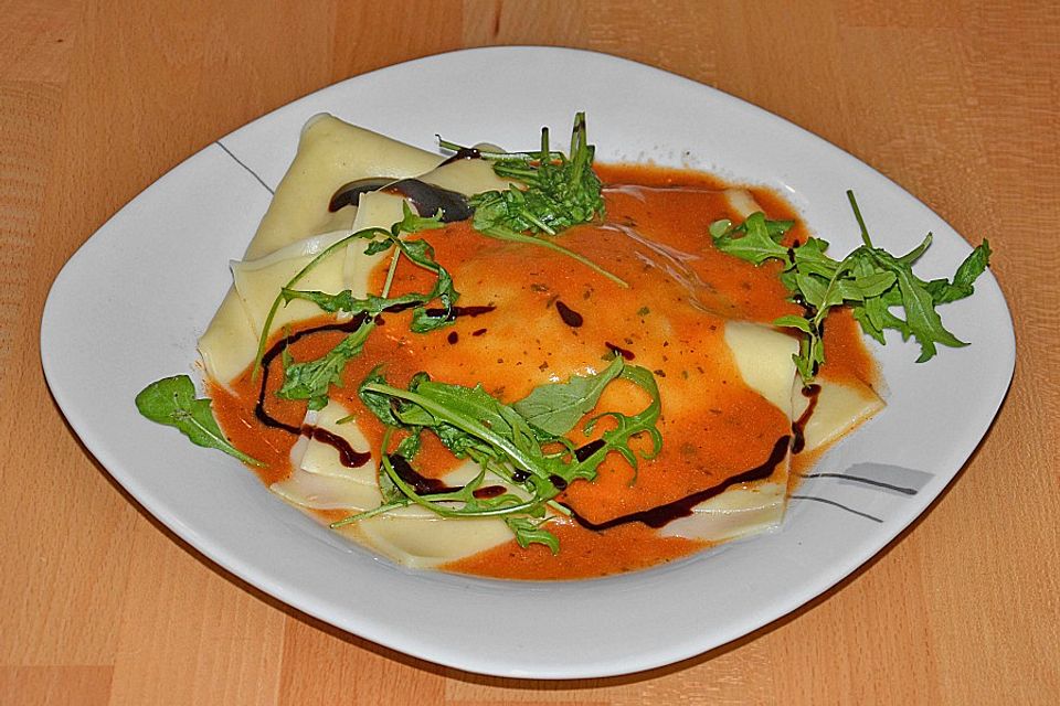 Ravioli mit Ricotta - Schinken - Füllung