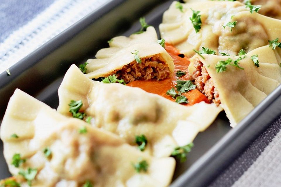 Ravioli mit Ricotta - Schinken - Füllung