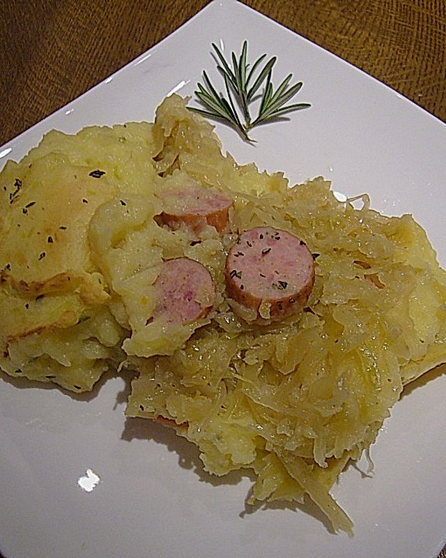 Sauerkraut unter einer Kartoffelkruste