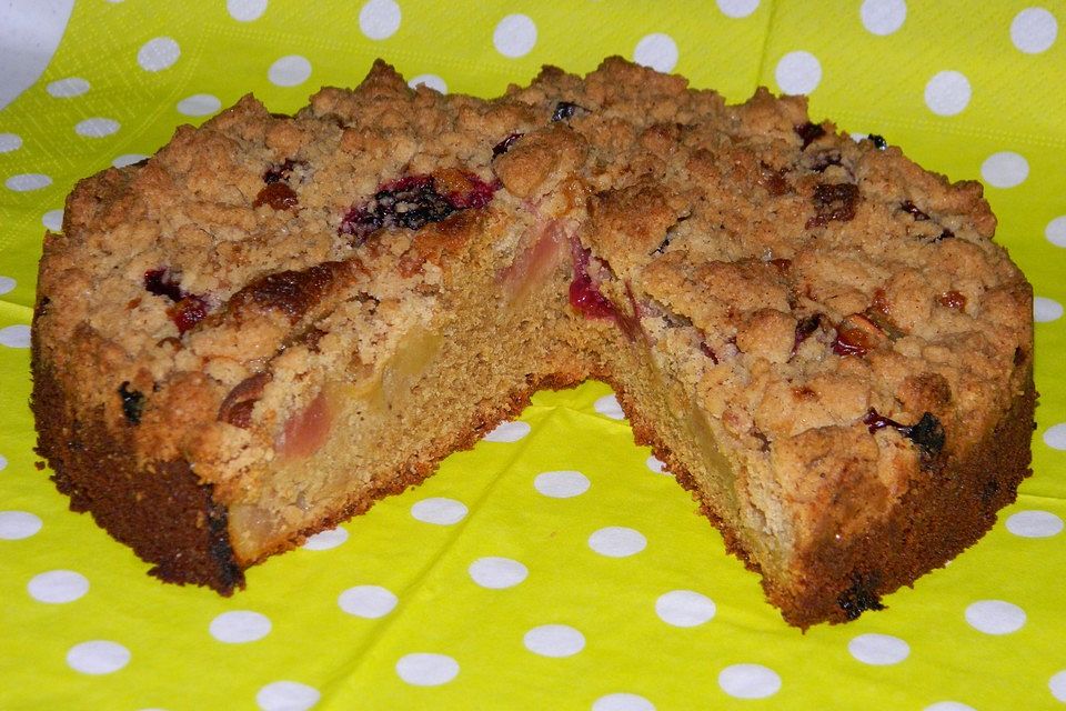 Brombeer-Apfel-Kuchen mit Zimtstreusel