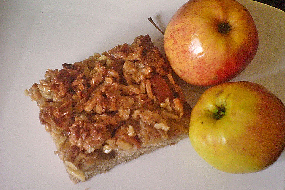 Schneller Blechkuchen mit Obst