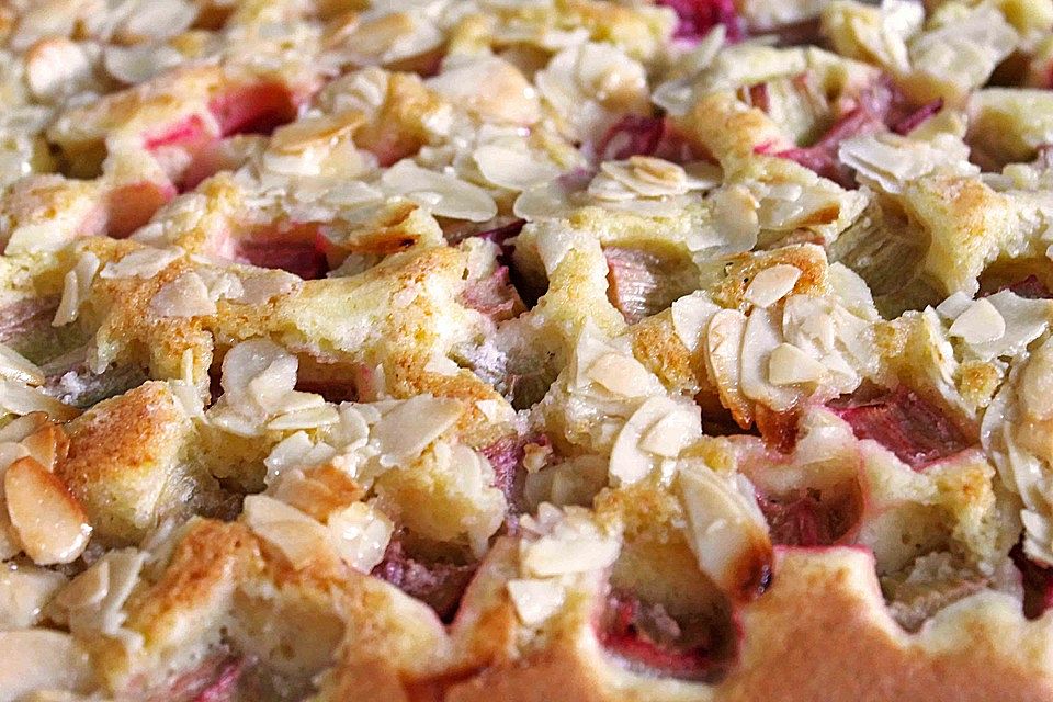 Schneller Blechkuchen mit Obst