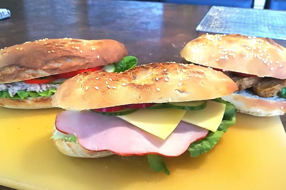 Super fluffige Sandwichbrote im Subway - Style Super fluffige Sandwichbrote im Subway - Style