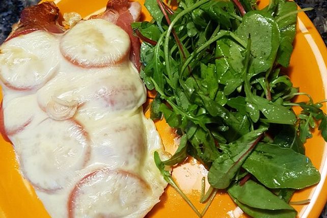 Überbackene Putenschnitzel nach Südtiroler Art von extremecooking| Chefkoch