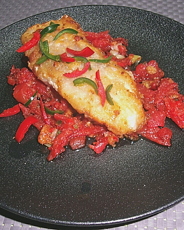 Fischfilet mit Chili - Tomaten - Concassée