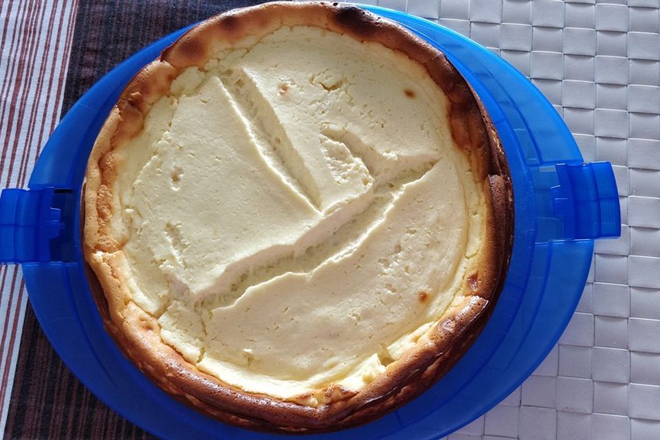 Käsekuchen ohne Boden mit Eierlikör