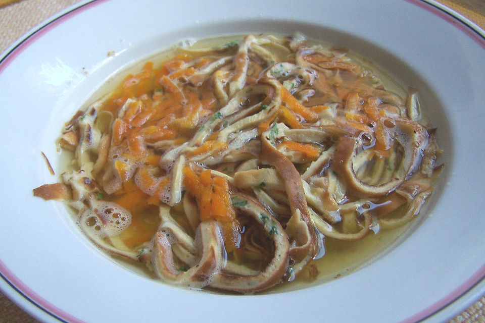 Flädlesuppe Flädlesuppe