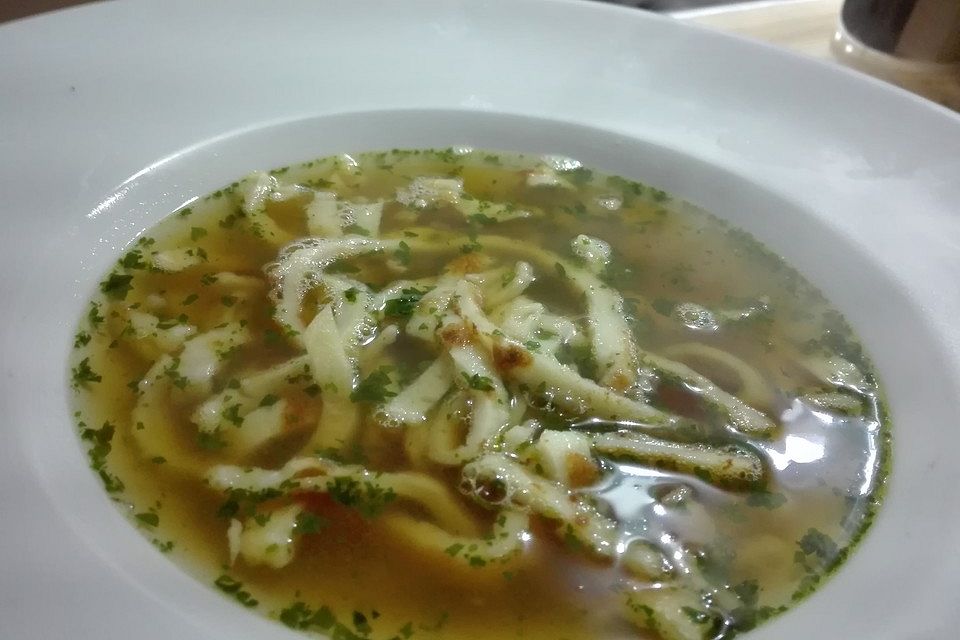 Flädlesuppe Flädlesuppe