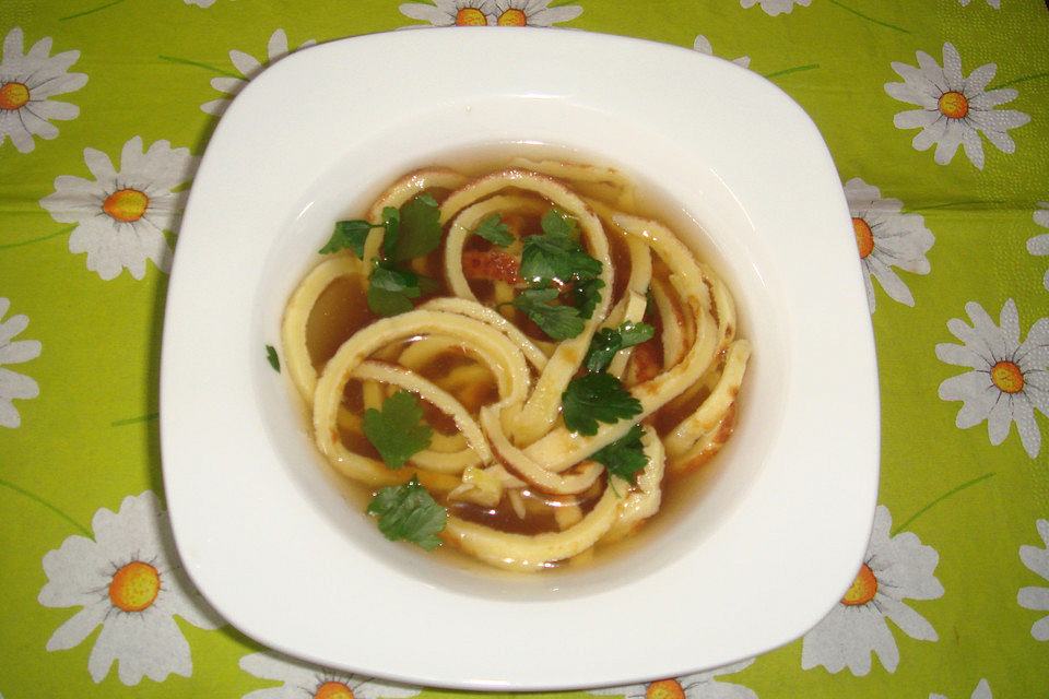 Flädlesuppe Flädlesuppe