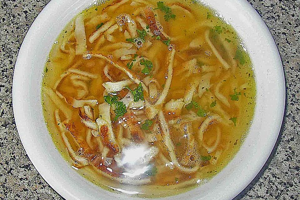 Flädlesuppe Flädlesuppe