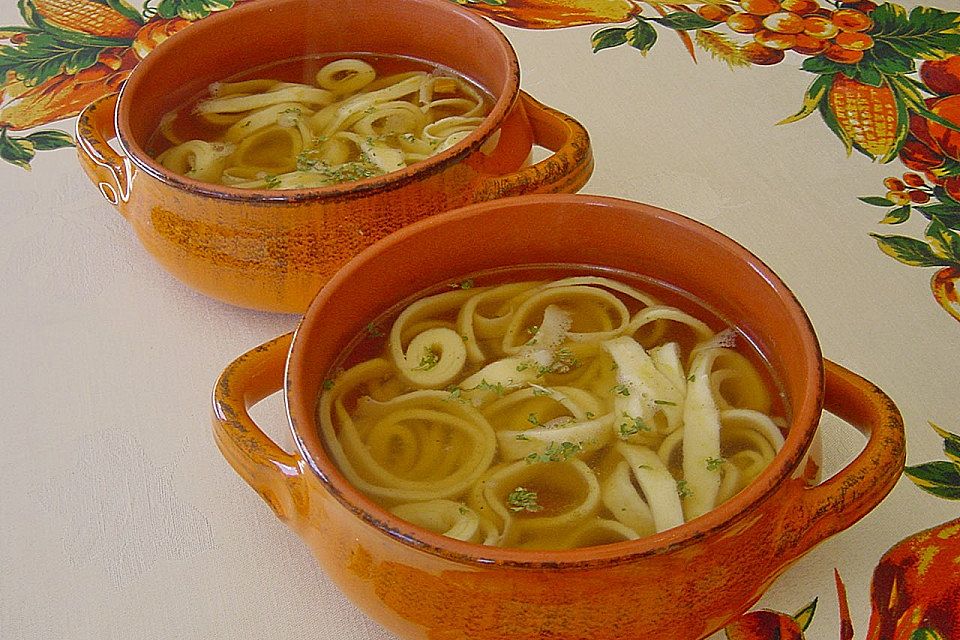 Flädlesuppe Flädlesuppe