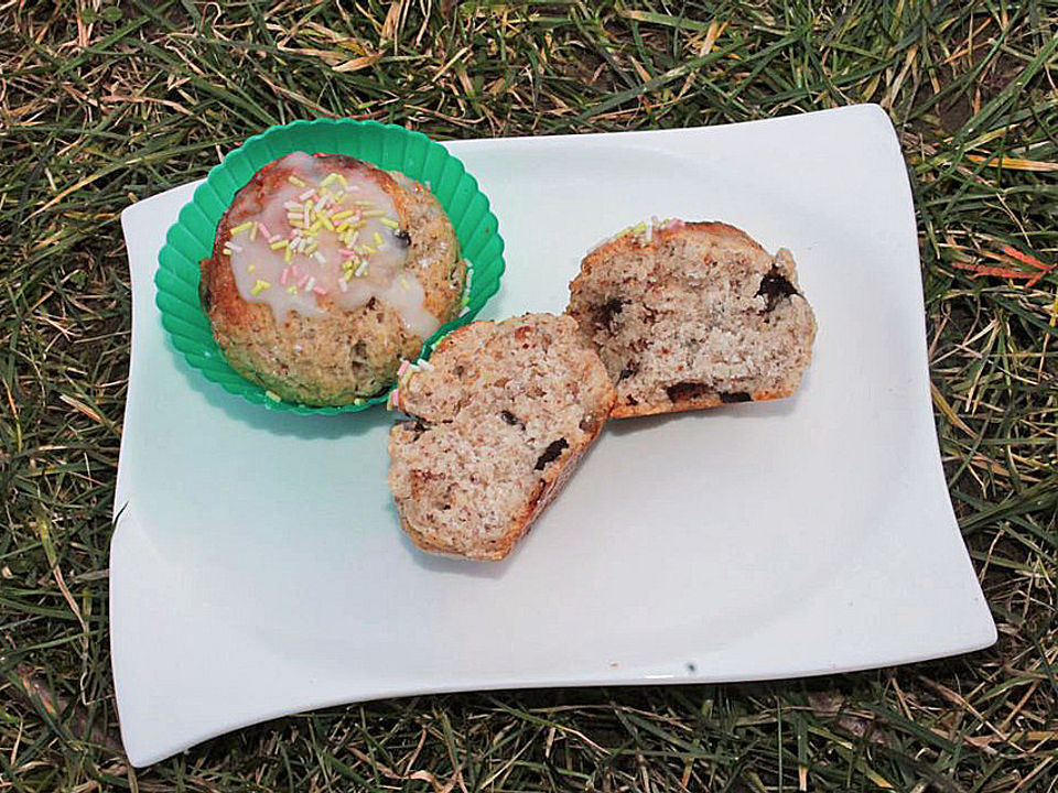 Saftige Oster - Muffins aus Eierlikör - Hefeteig von pinktroublebee ...