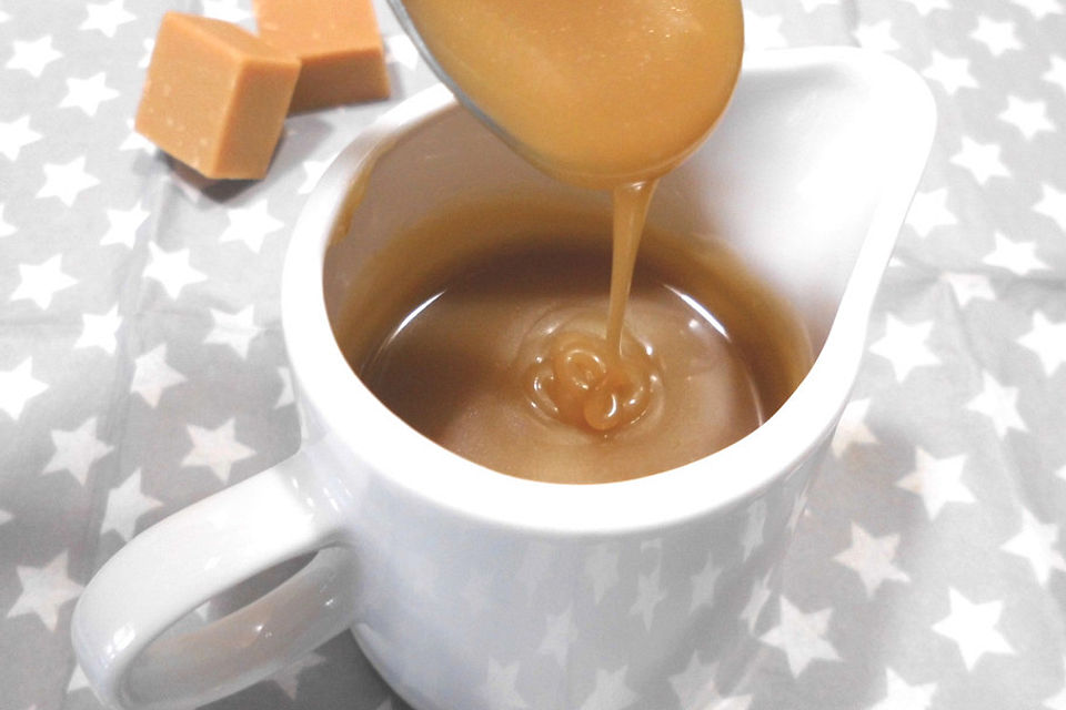 Leckere Karamellsauce