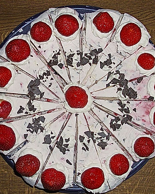 Erdbeer - Eistorte