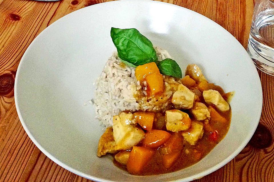 Hähnchencurry mit Mango und Kokosmilch